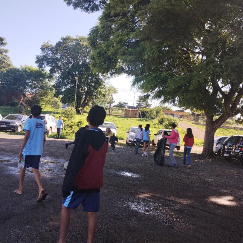 Educação em saúde setor endemias em ação na escola CAIC Sarandi-Pr. No dia 02-03-2026 foi realiz (1).jpg