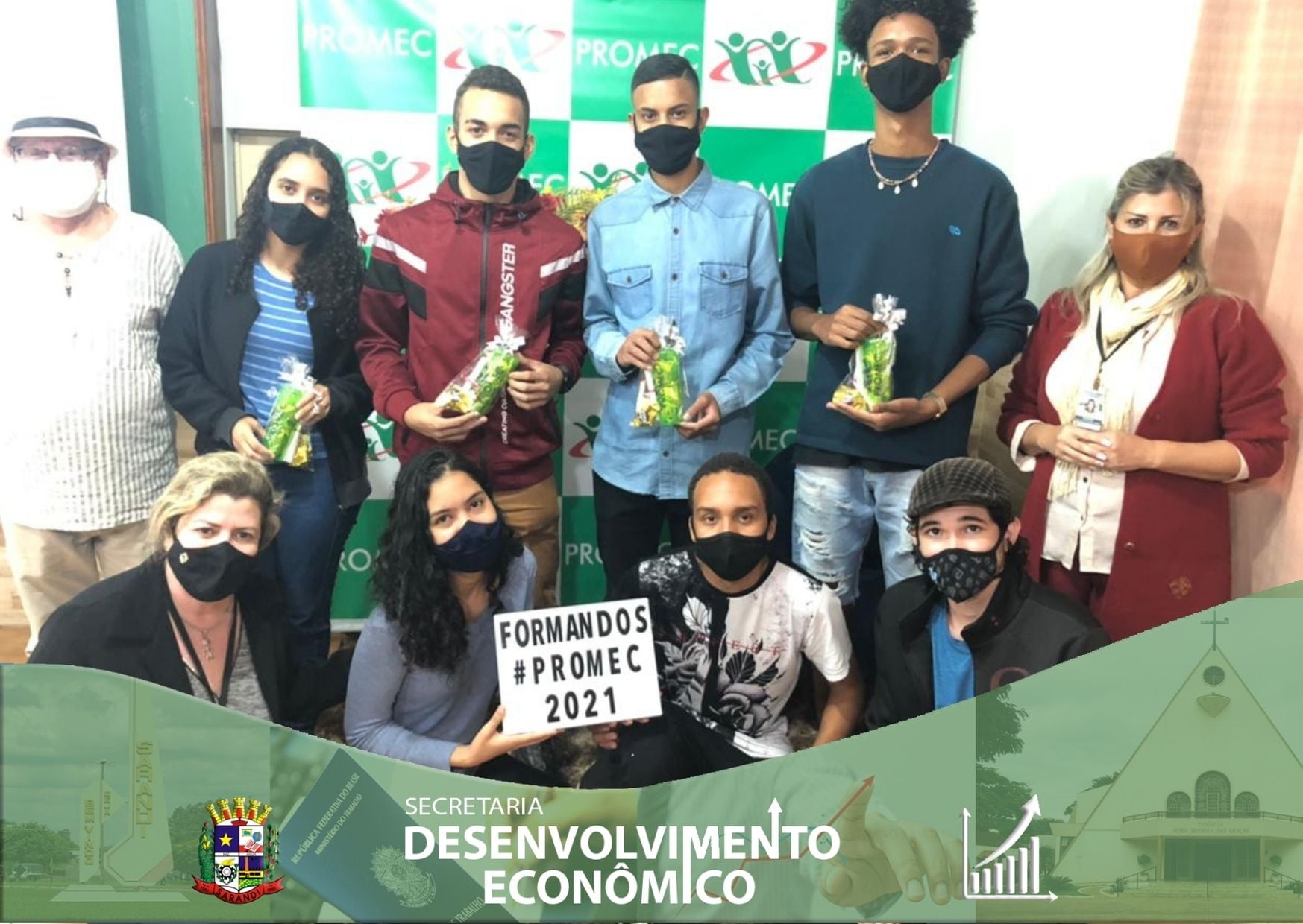 Secretaria Municipal de Desenvolvimento Econômico realiza formatura de alunos do Projeto Jovem Aprendiz