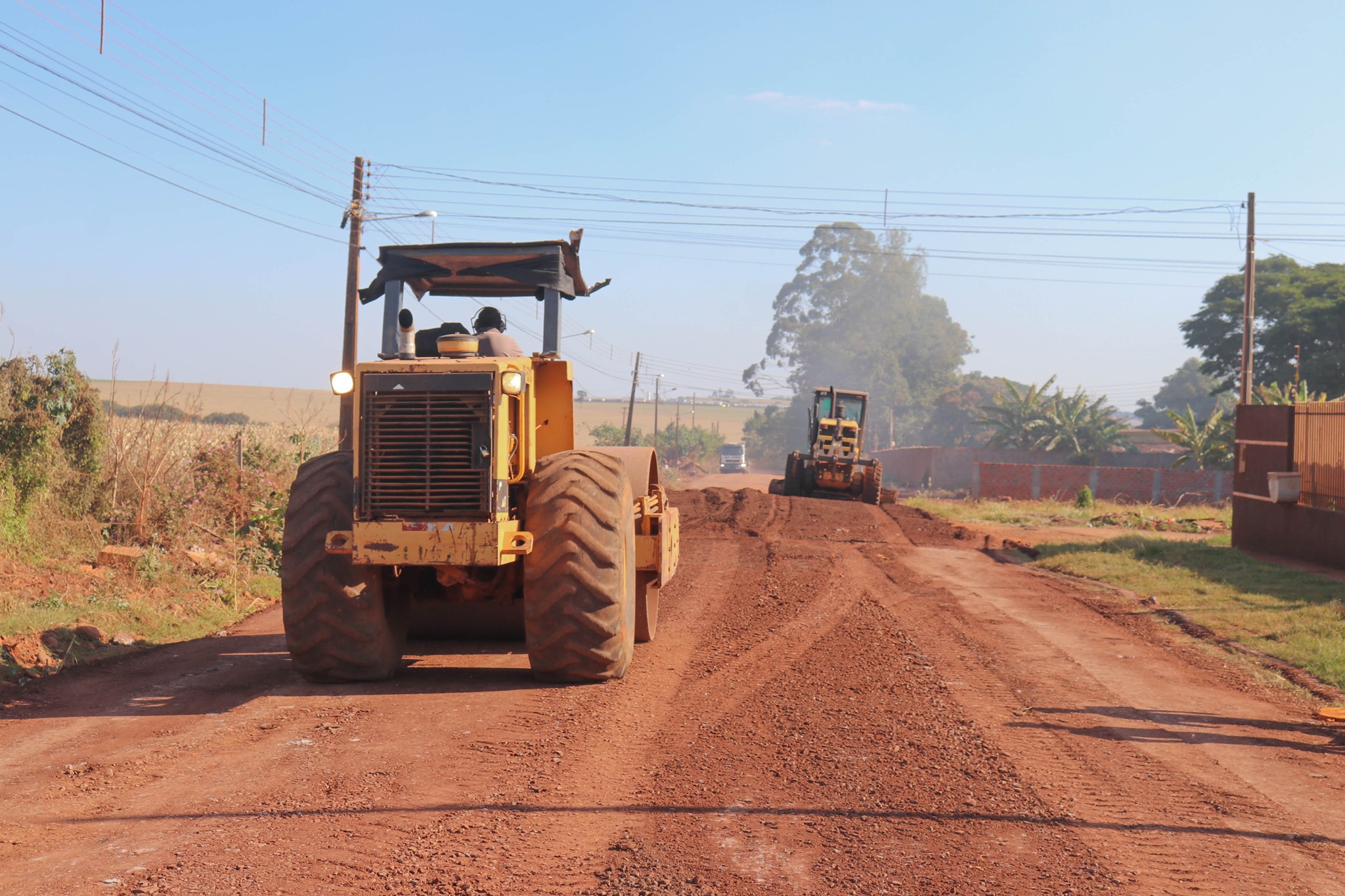 Departamento de Obras realiza cascalhamento na Estrada Jaguaruna