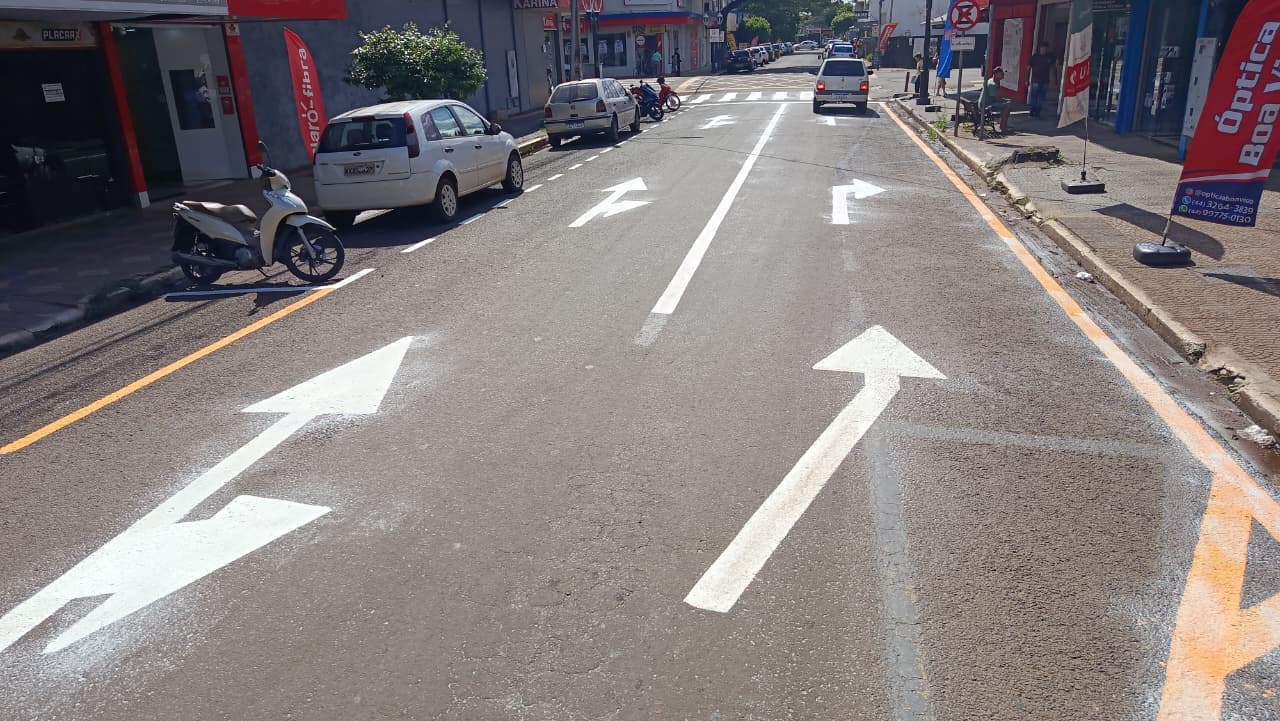 Semutrans realiza ajustes no trânsito no cruzamento da Rua Guiapó com a Avenida Londrina