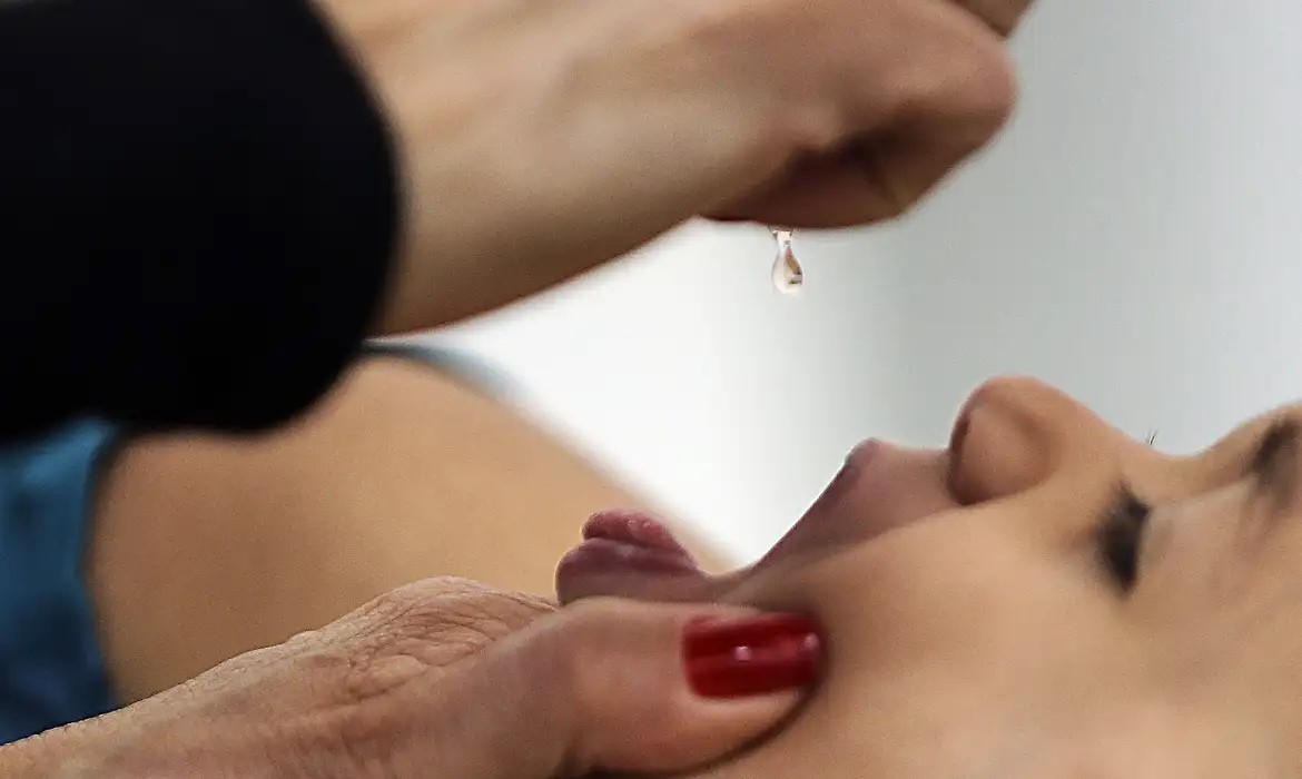 Campanha de vacinação contra a poliomielite começa na segunda, 27, em crianças menores de 5 anos